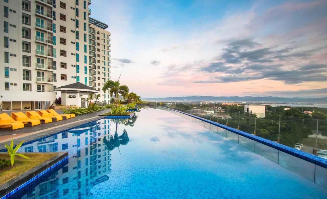 מקטאן C Suites At Mactan Newtown מראה חיצוני תמונה